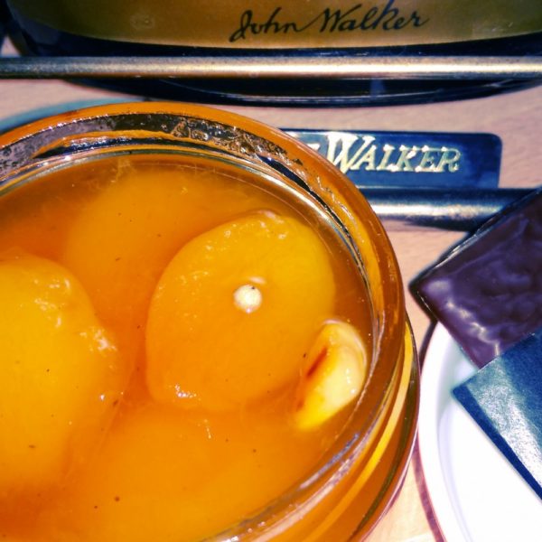 ev yapımı kayısı reçeli viskili